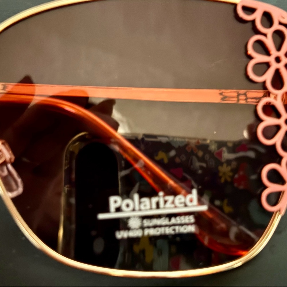 Chic Gold and Pink Floral Sunglasses - Picture 5 of 8